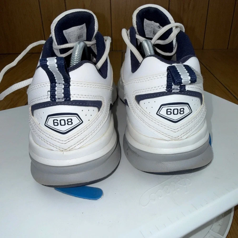 New Balance 608v5 Mens White Navy Leather Training Shoes MX608WN5 Size 10